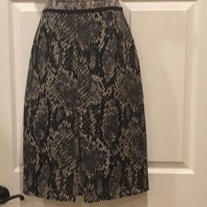 Beautiful like new Elie Tahari skirt